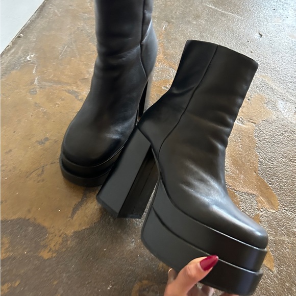 Steve Madden cobra black leather platform boot - Picture 3 of 9